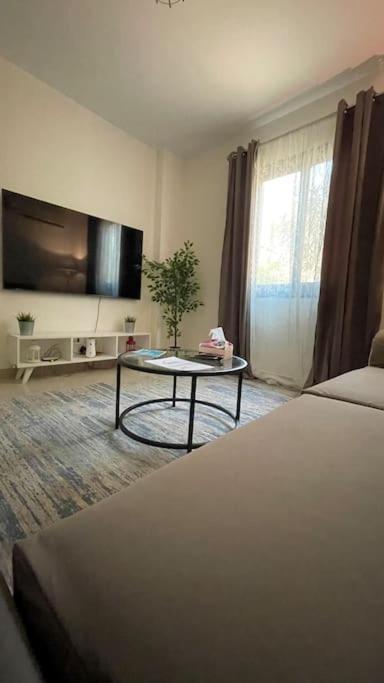 Lovely With Private Garden In New Apartment Cairo