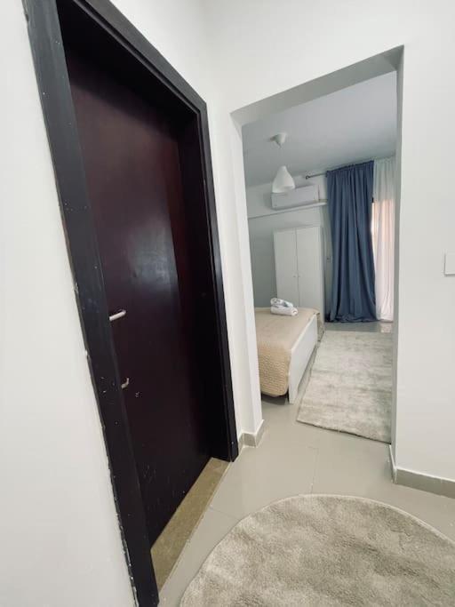 Lovely With Private Garden In New Apartment