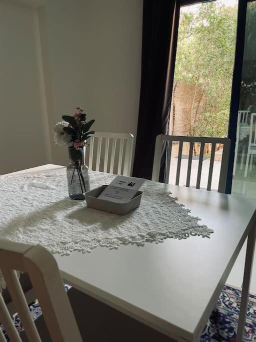 Apartment Lovely With Private Garden In New